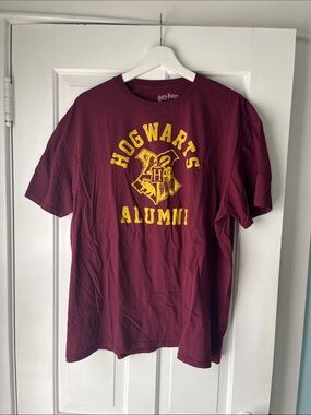 Harry Potter Hogwarts Alumni Maroon Tee 2XL